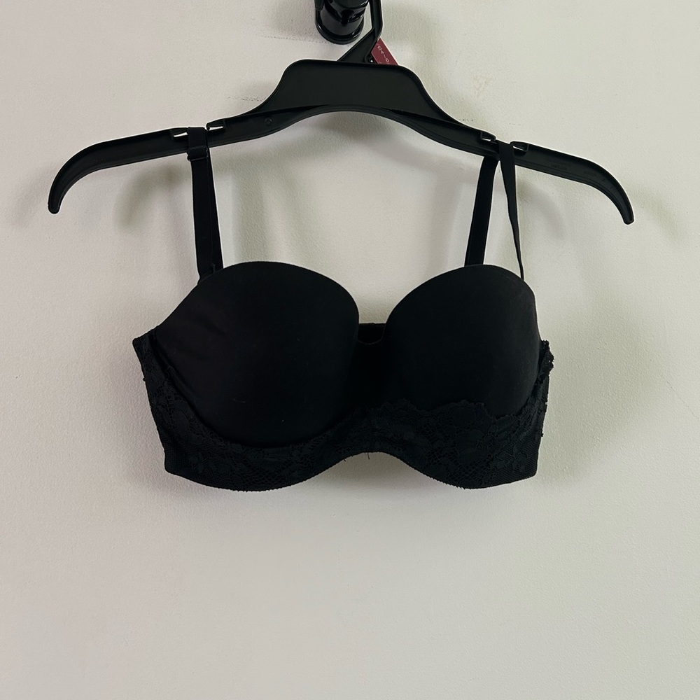 Victoria Secret Black Lace Strap Bra